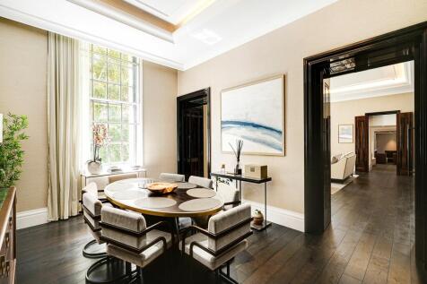 Corinthia Residences