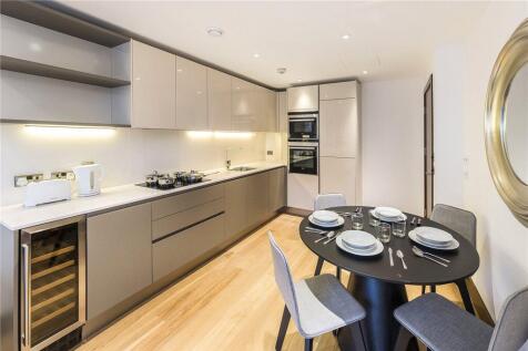St Dunstans Court