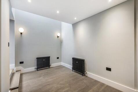 Beak Street