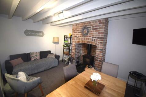 Living Room [L-Shaped]