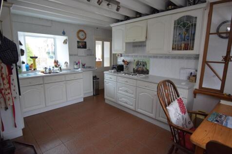 Kitchen/ Breakfast Room