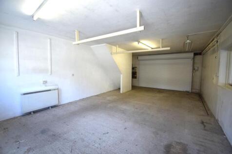 Garage 2