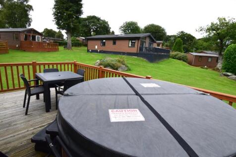Front Decking/Seating Area