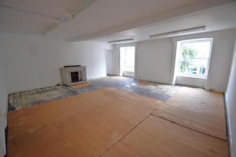 Main Living Room / Lounge