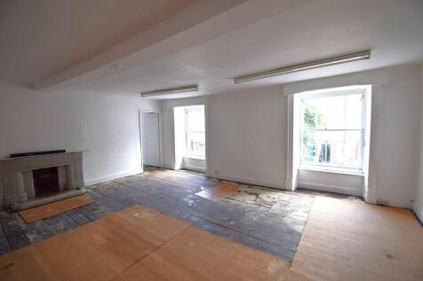 Main Living Room / Lounge