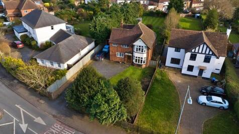 83 Bilton Road