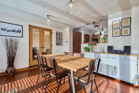 Edward Knight 202...