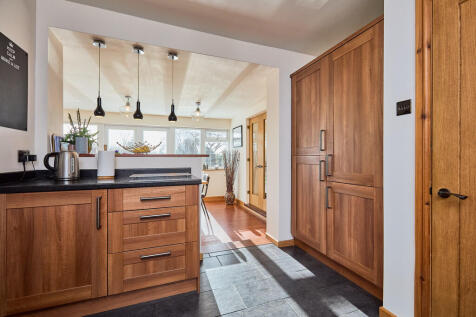 Edward Knight 202...