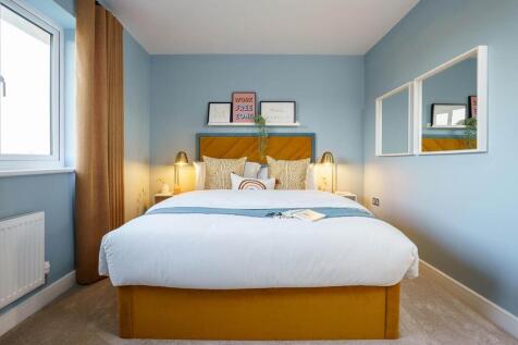 A second double bedroom means you don&#39;t need to compromise on space