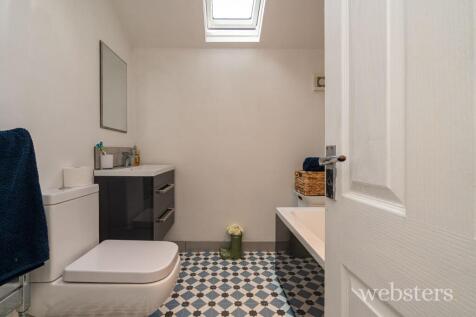 Downstairs Bathroom