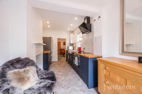 Kitchen / Breakfast Room