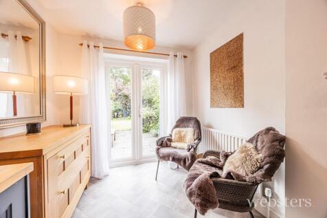 Kitchen / Breakfast Room