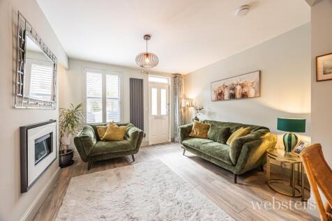 Sitting / Dining Room