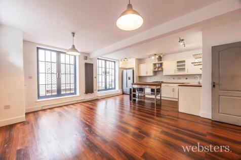 Kitchen / Lounge / Diner