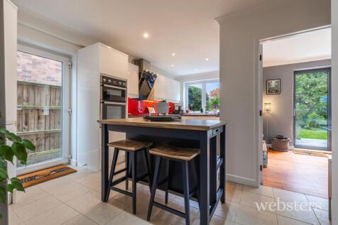 Kitchen / Breakfast Room