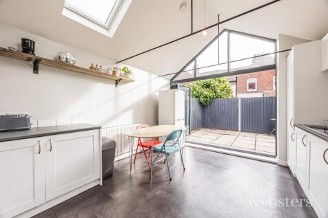 Kitchen / Breakfast Room