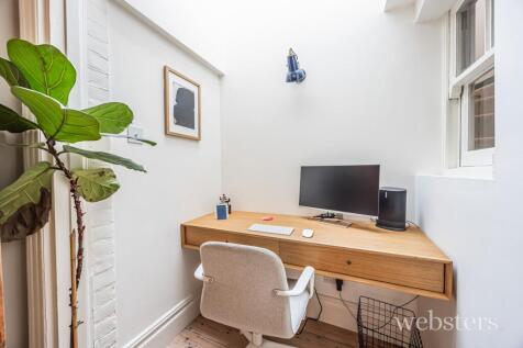 Sitting / Family Room