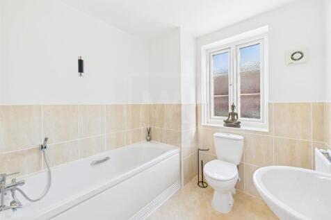 Main bathroom