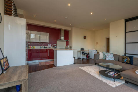 Living/kitchen
