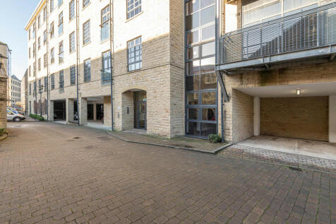 Building External