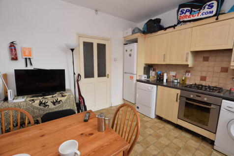 Kitchen (2)