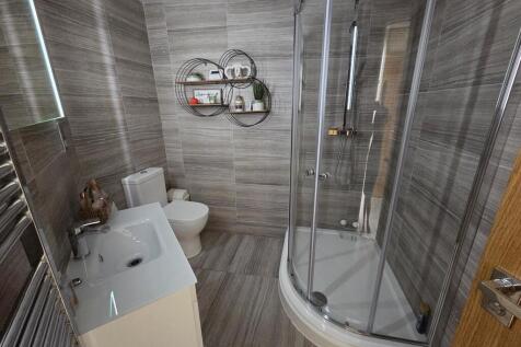 Ground floor WC  ...