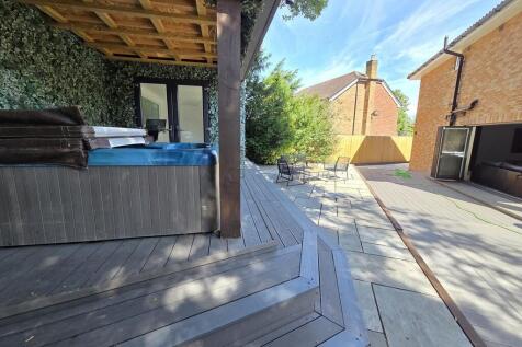 Hot tub