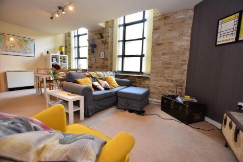 Living / Dining R...