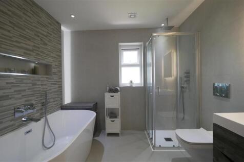 Ensuite bathroom