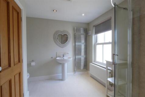 Ensuite shower room