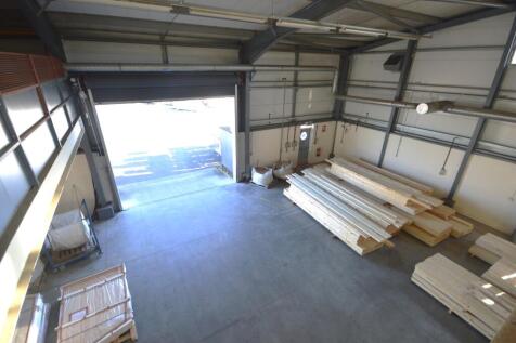 MEZZANINE VIEW TO GROUND FLOOR.JPG