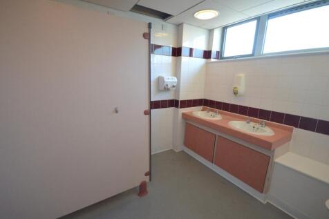TOILET.JPG