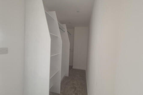 Walk-in Wardrobe