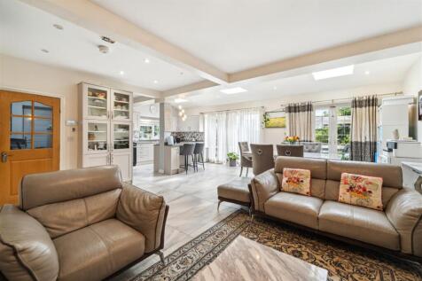 Living/Dining Kitchen