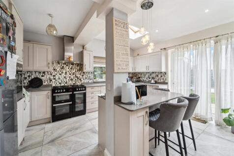 Living/Dining Kitchen