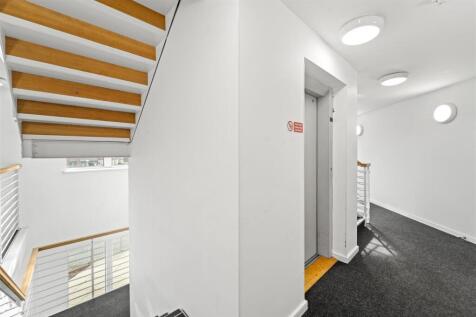 Communal Areas with lift