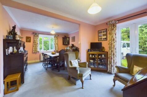 Dining Room/Snug