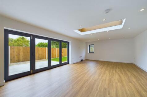 Dining/lounge