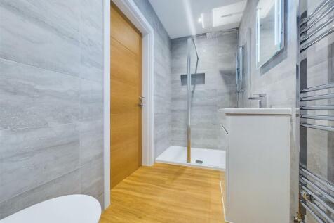 En-suite shower room