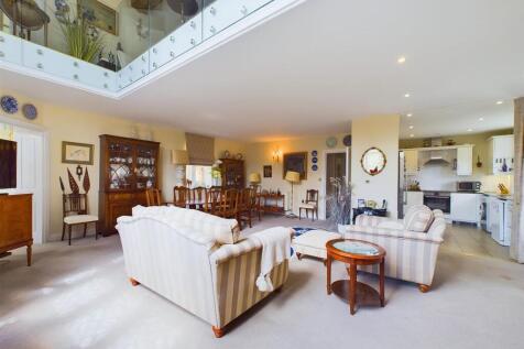 Open Plan Sitting/Dining Room