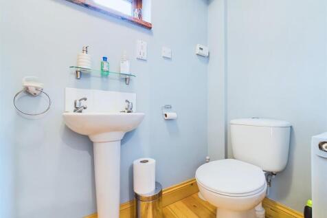Annexe Shower Room