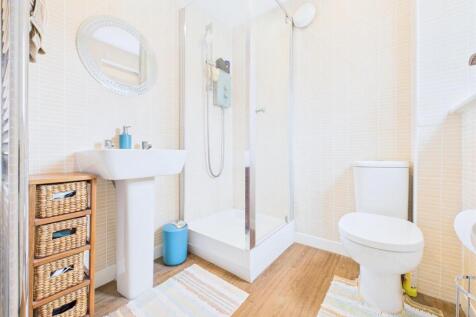 En-Suite 2