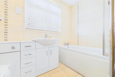 En-Suite 2