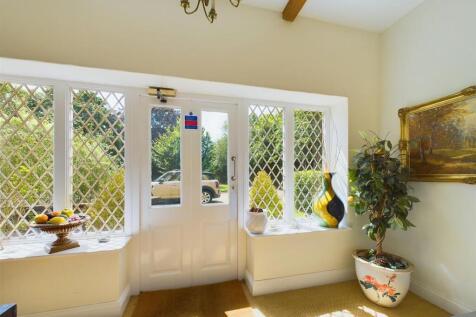 Shared Entrance Hall
