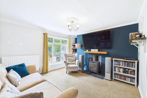 Living Room.jpg