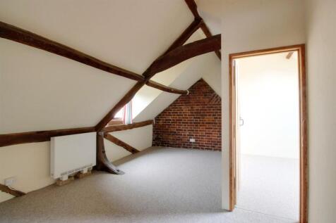 Bedroom 1.jpg