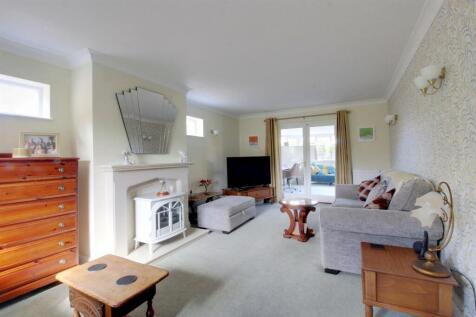 Living Room.jpg