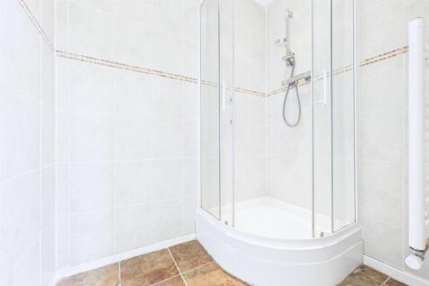 En-Suite Shower