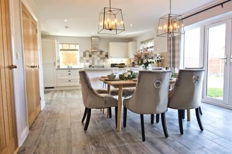 Dining Kitchen 000