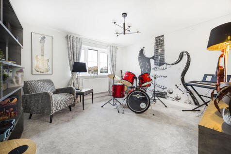 Bedroom example 004